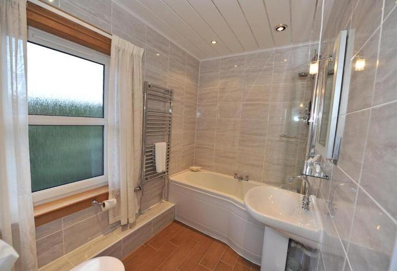 غرفة سوبيريور, Poppies