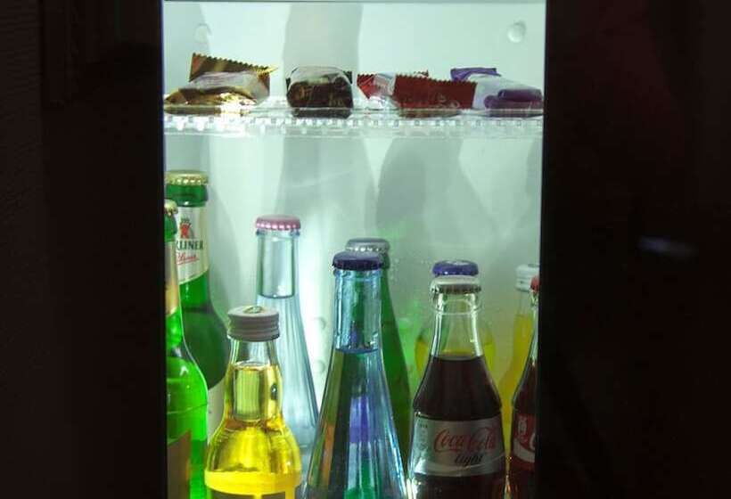 Deluxe Triple Room, Quentin Berlin