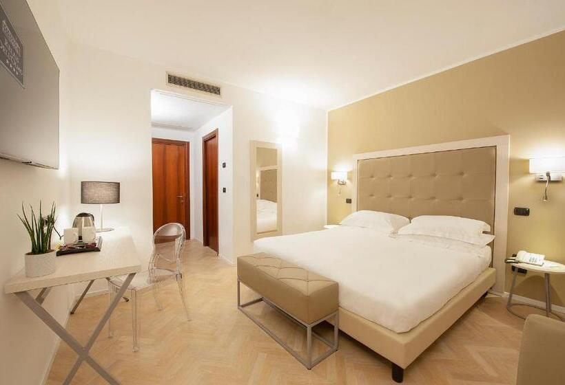 Chambre Supérieure, Relais Dell'Olmo