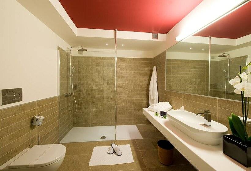 اتاق لوکس, Relais Dell'Olmo