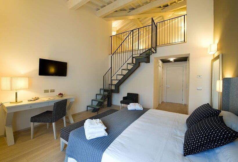 Chambre Familiale, Relais Dell'Olmo