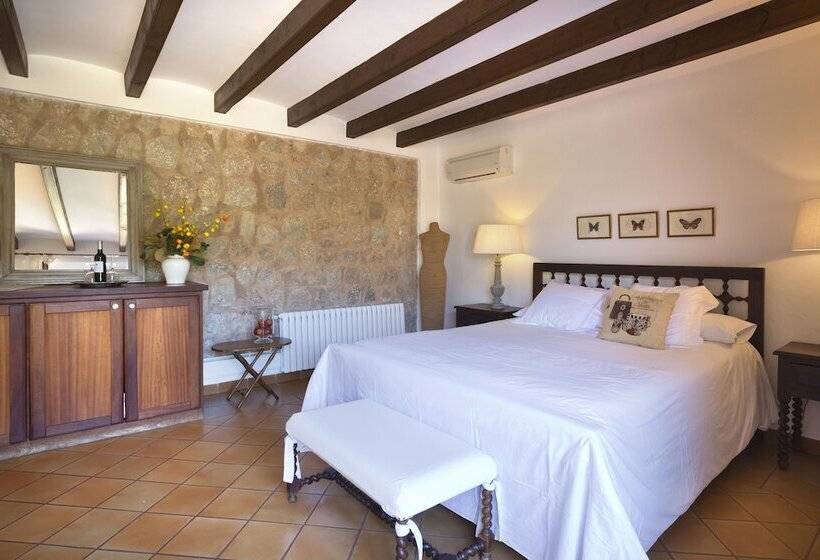 Superior Room with Terrace, Finca Ca'n Quatre