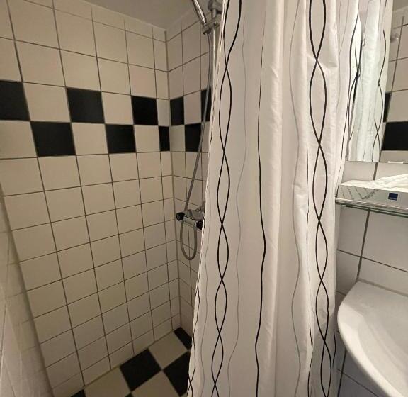 スタンダードルーム, Skandia