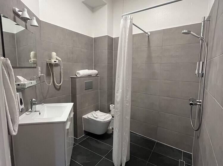 スタンダードルーム, Skandia