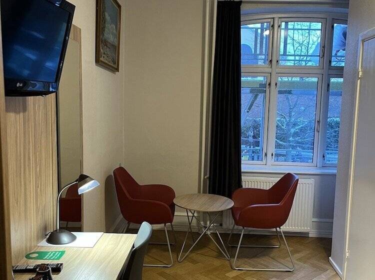 スタンダードルーム, Skandia