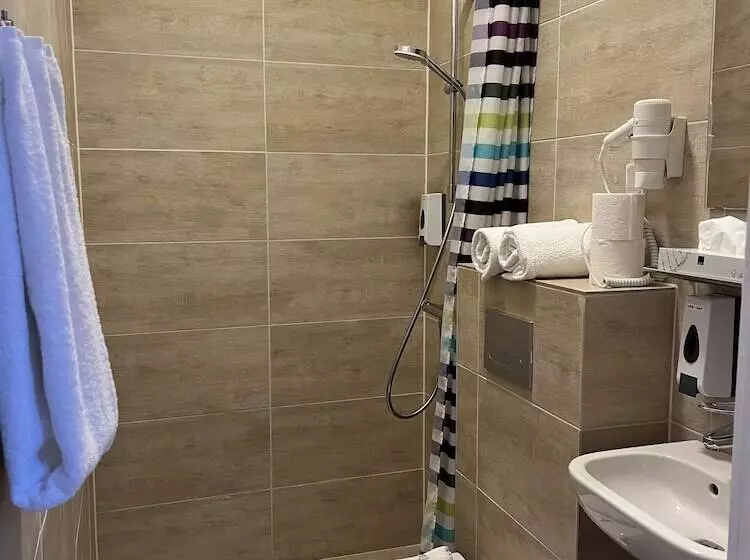 اتاق عادی, Skandia