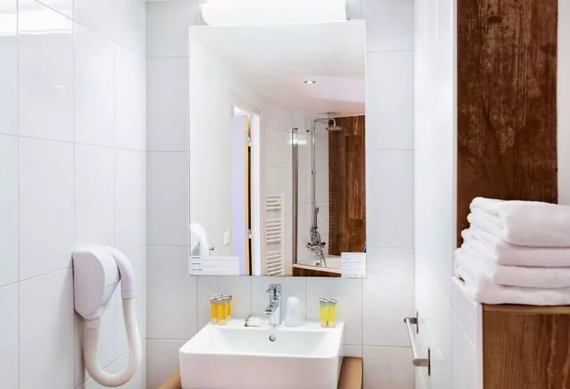 スーペリアの4人部屋, Sowell Hotels Le Parc & Spa
