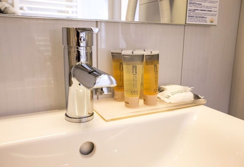Четырехместный Номер Superior, Sowell Hotels Le Parc & Spa