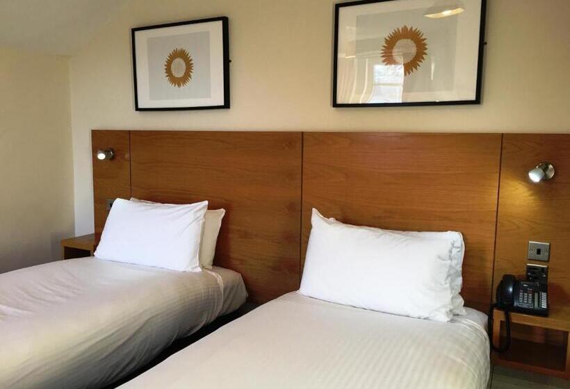 스탠다드 트리플 룸, Stotfield