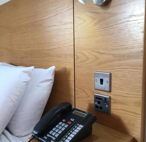 스탠다드 트리플 룸, Stotfield