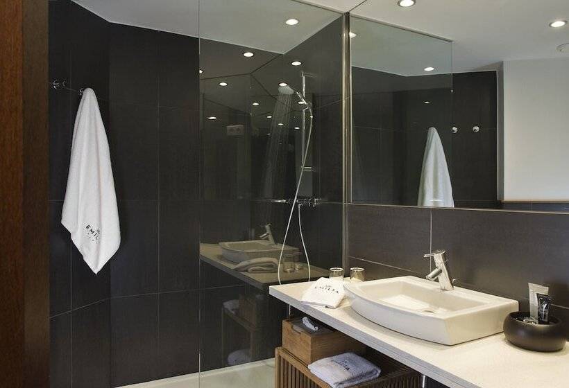 Номер Стандарт Трехместный, Villa Emilia