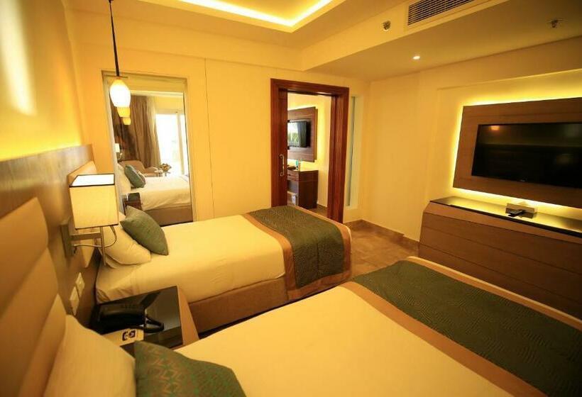 패밀리 룸 가든 전망, Beach Albatros Aqua Park Hurghada