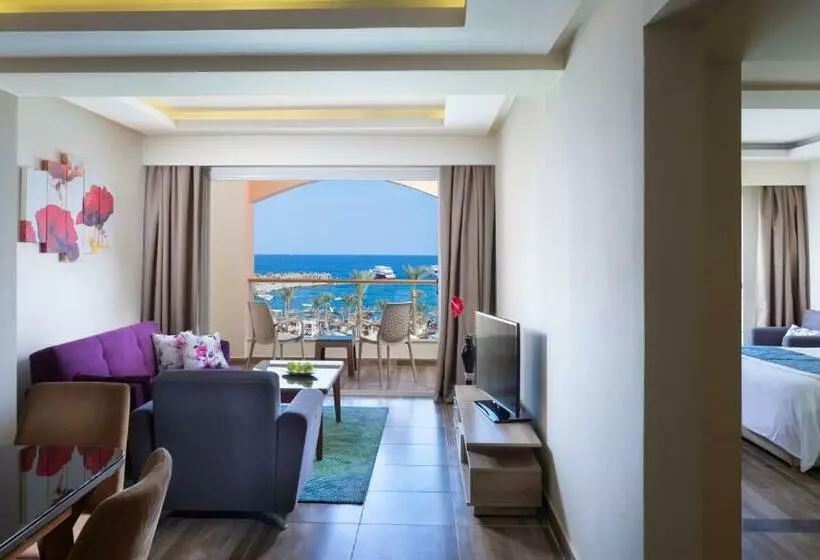 سوییت با چشمانداز دریا, Beach Albatros Aqua Park Hurghada