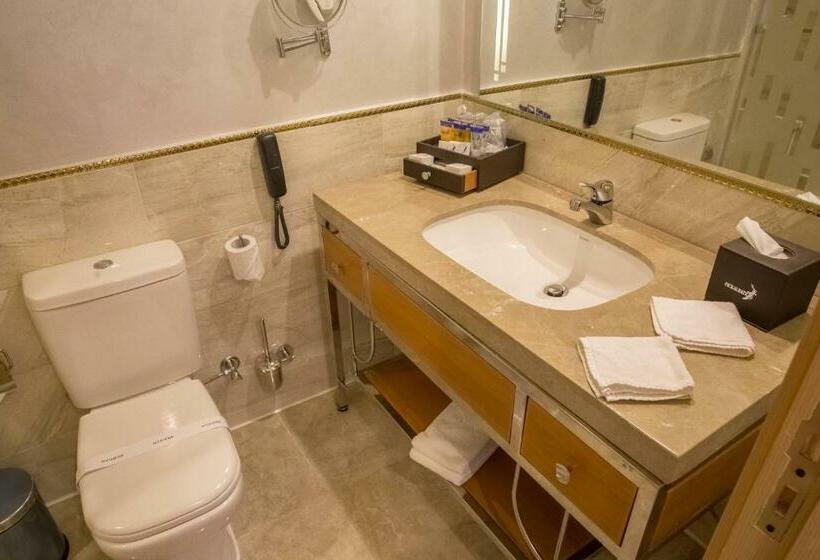Номер Deluxe Вид на Море Боковой, Beach Albatros Aqua Park   Hurghada