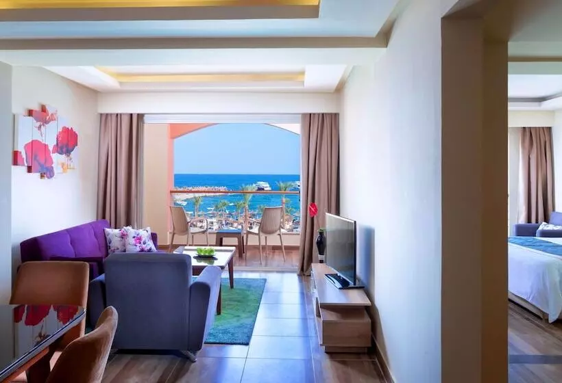 سوییت با چشمانداز دریا, Beach Albatros Aqua Park Hurghada