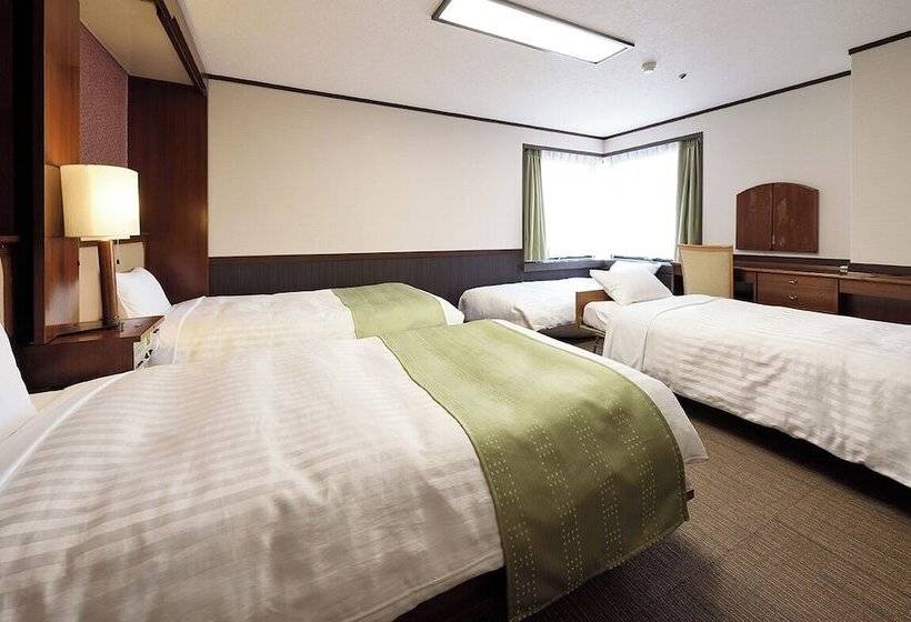 غرفة قياسية رباعية, Belmont