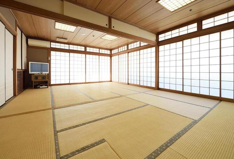 غرفة قياسية, Belmont