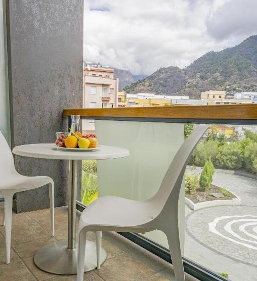 اتاق استاندارد با بالکن, Benahoare