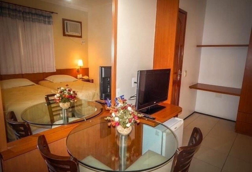 חדר סטנדרט לשלושה, Cocal