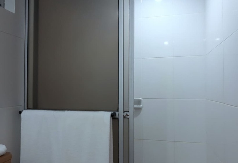 家庭间, Crillon Palace