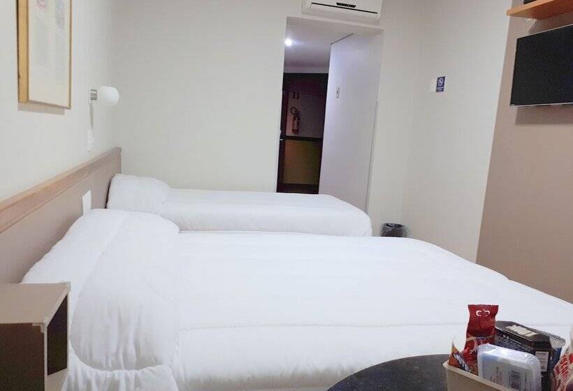 家庭间, Crillon Palace