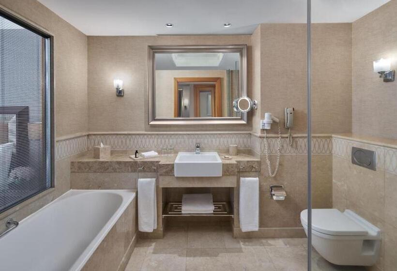 اتاق سوپریور با تخت بزرگ, Divan Ankara
