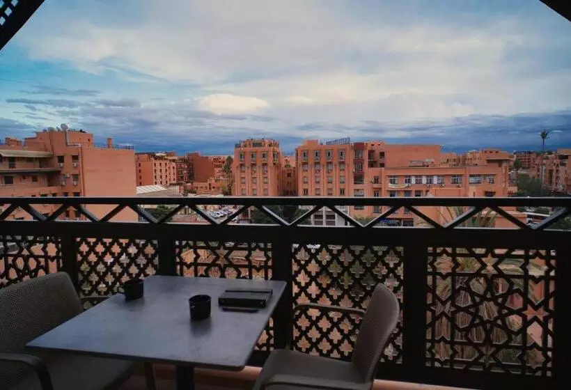اتاق لوکس با چشم‌انداز استخر, Diwane Hotel & Spa Marrakech