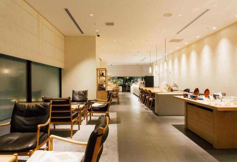 غرفة سوبيريور مزوَّدة بصالون, Kanazawa Tokyu