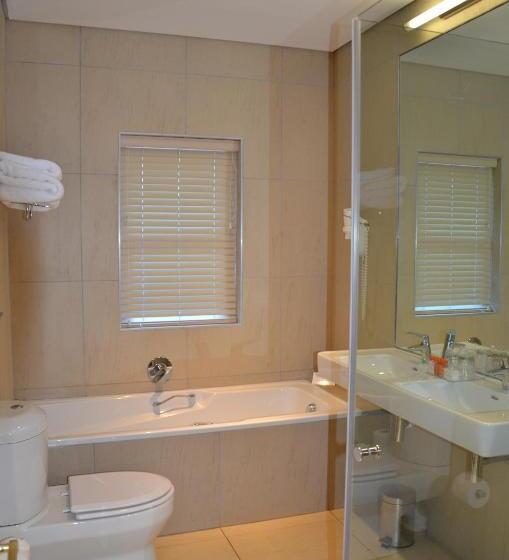 חדר משפחתי, Lemoenkloof Boutique