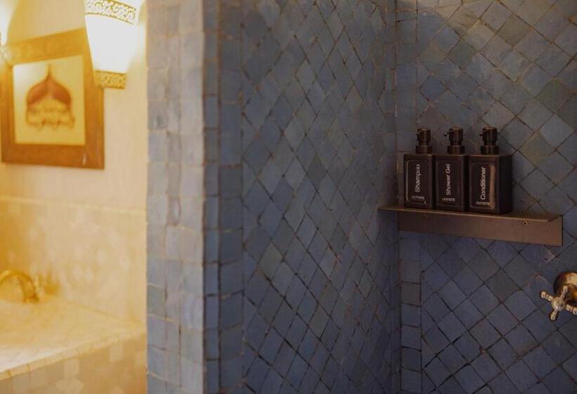 Superior Room King Size Bed, Outsite Marrakesh