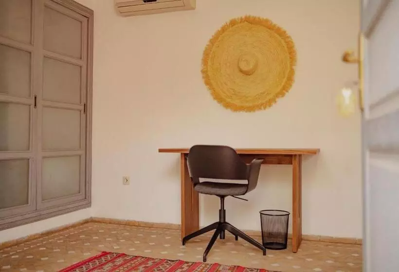 اتاق سوپریور با تخت بزرگ, Outsite Marrakesh