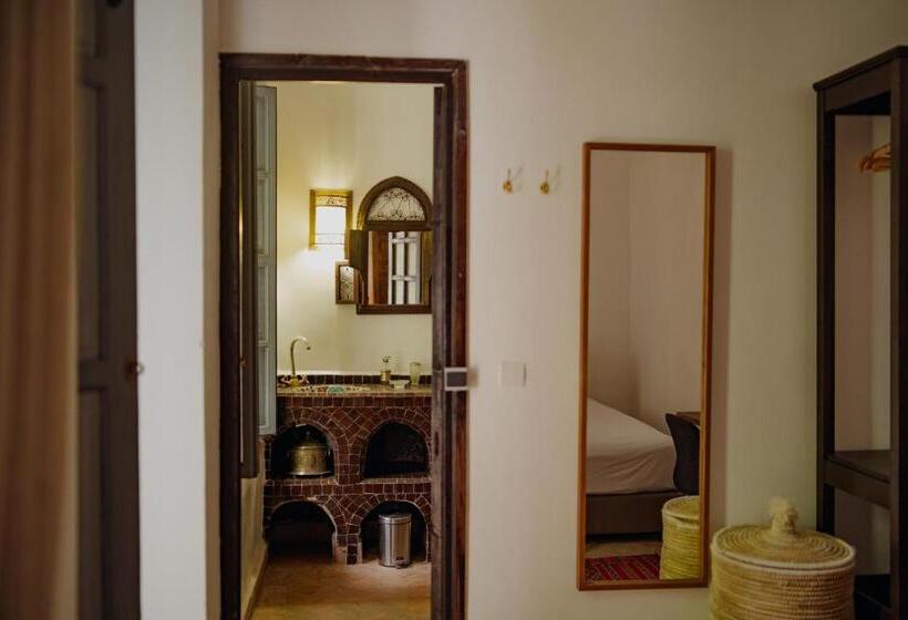 اتاق استاندارد با تخت بزرگ, Outsite Marrakesh