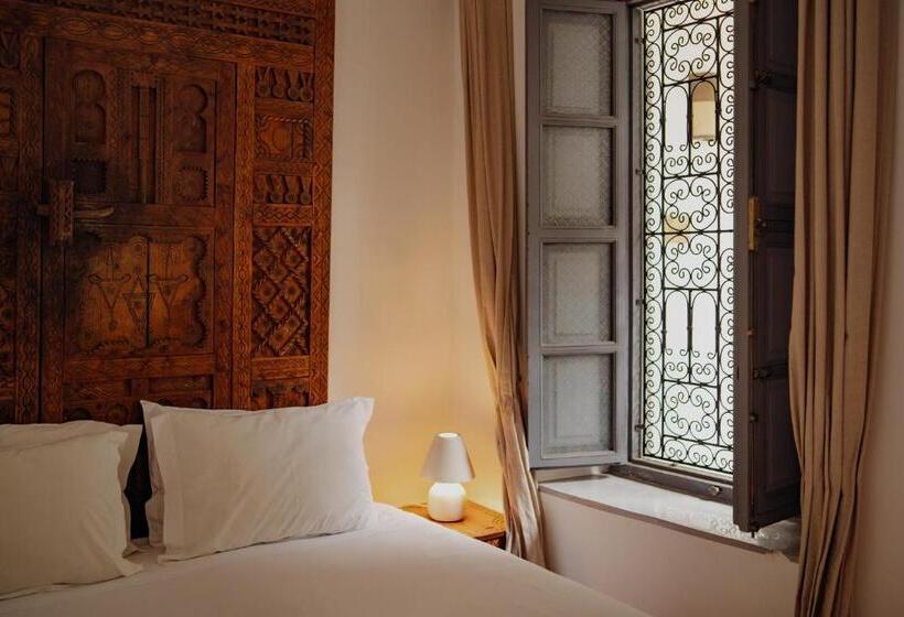 Standard Room King Size Bed, Outsite Marrakesh