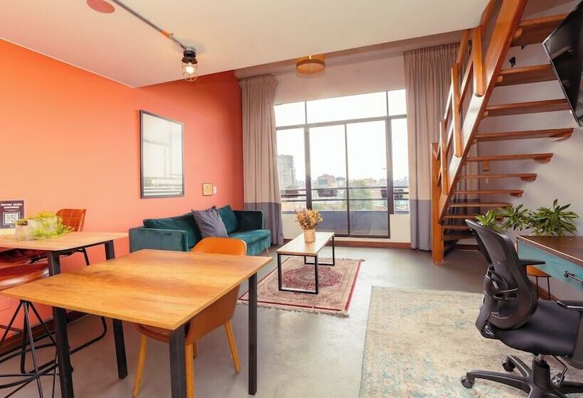 إستوديو قياسى, Selina Chapinero Bogota