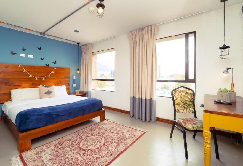 Номер Deluxe, Selina Chapinero Bogota