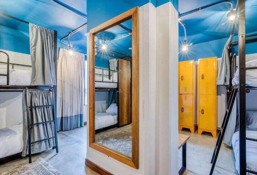 سرير فى غرفة مشتركه, Selina Chapinero Bogota