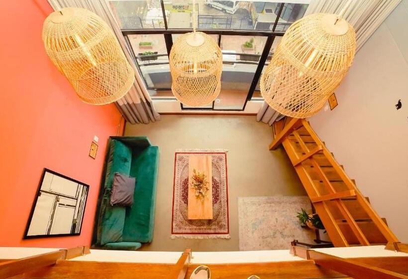 إستوديو قياسى, Selina Chapinero Bogota