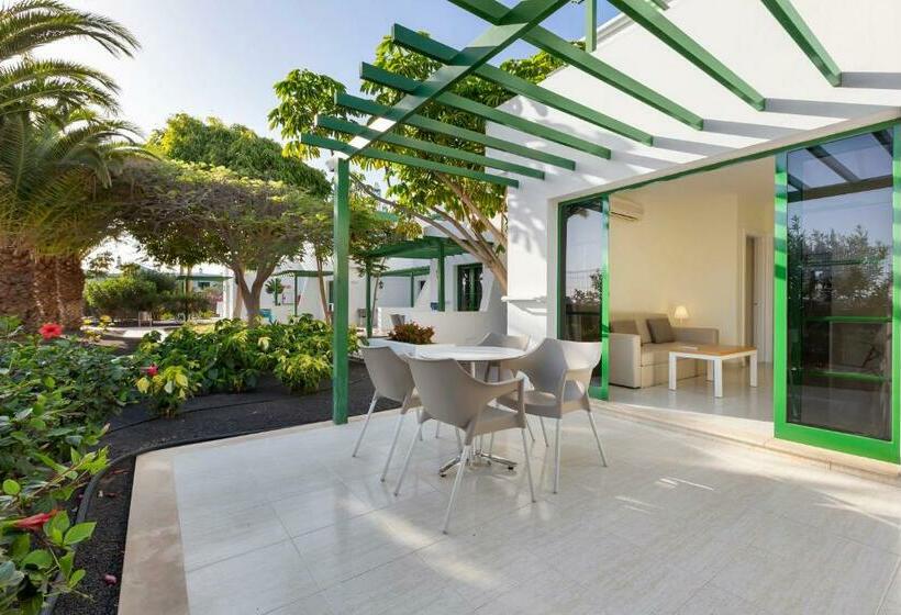 סוויטת ג'וניור, Thb Royal