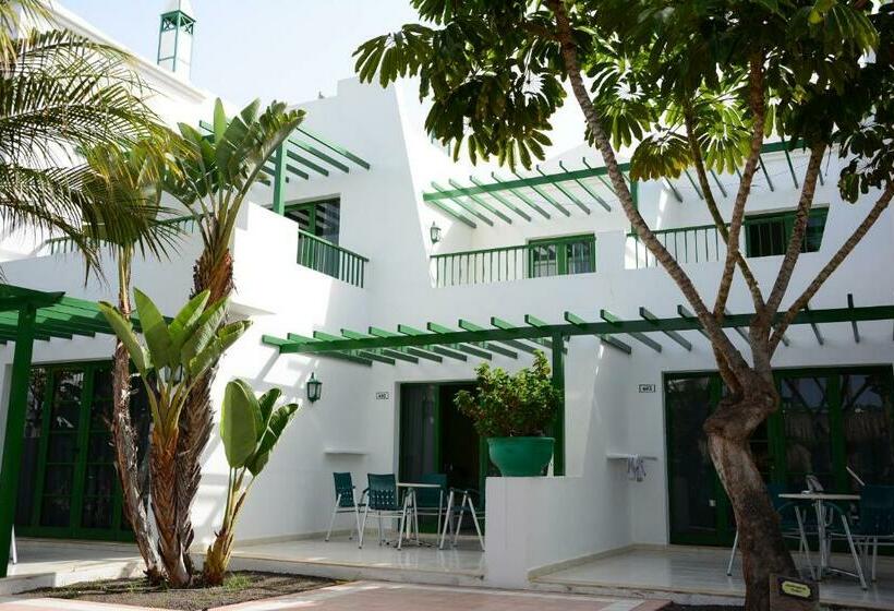 סוויטת ג'וניור, Thb Royal