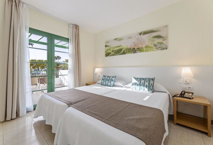 סוויטת ג'וניור, Thb Royal