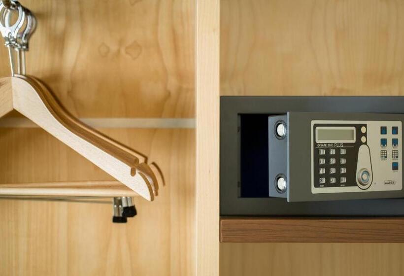 标准间, Unaway Cesena Nord