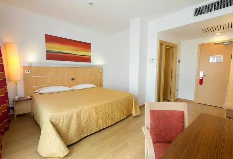 اتاق استاندارد, Unaway Cesena Nord