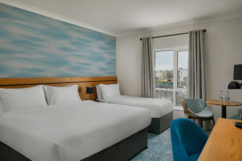 اتاق استاندارد سه نفره, Waterford Marina