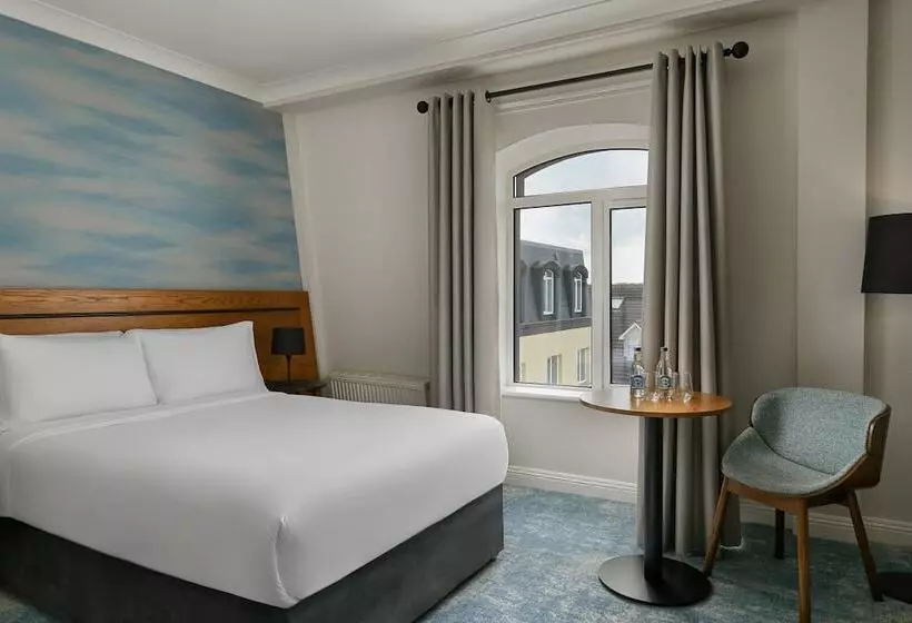 اتاق استاندارد برای معلولان, Waterford Marina