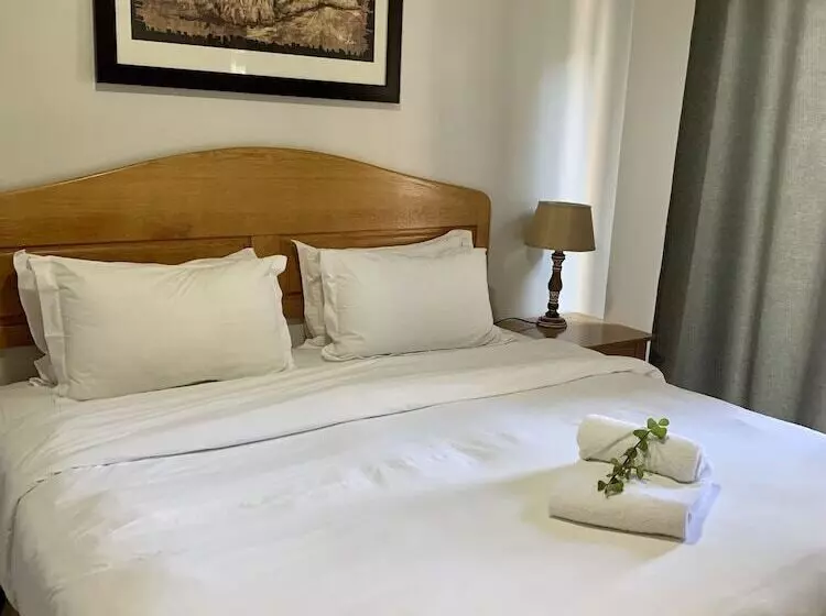 スタンダードルーム, Woodbridge Lodge