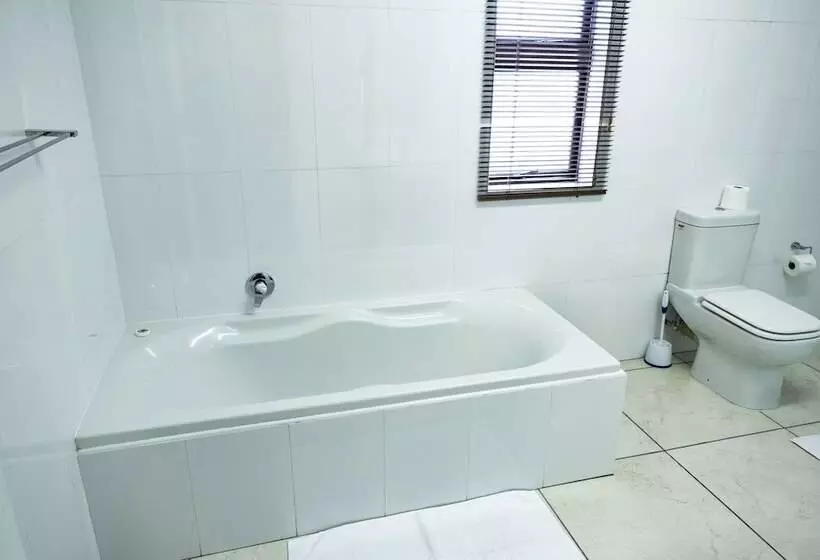 デラックスルーム, Woodbridge Lodge