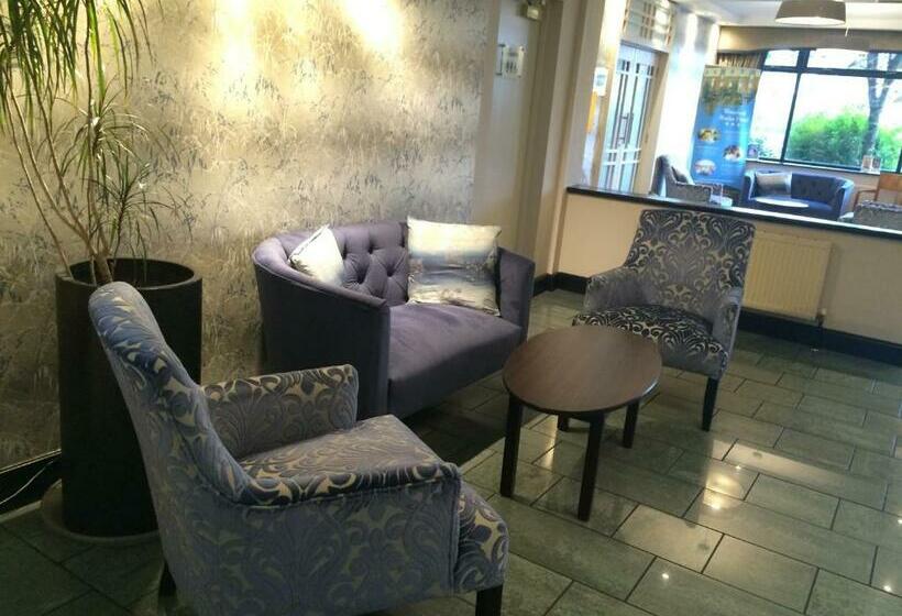 اتاق خانوادگی, Waterford Marina