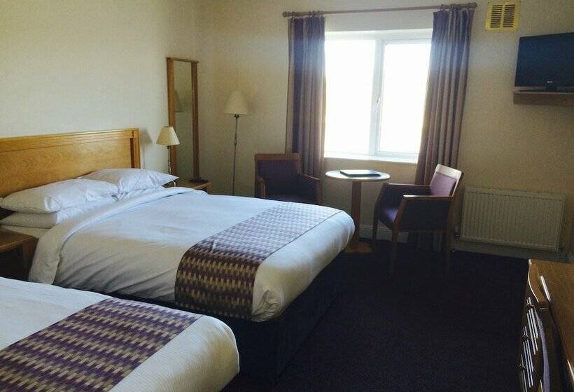 اتاق خانوادگی, Waterford Marina