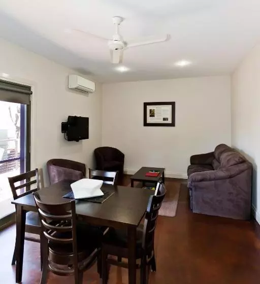 آپارتمان لوکس 1 خوابه, Alice On Todd Apartments