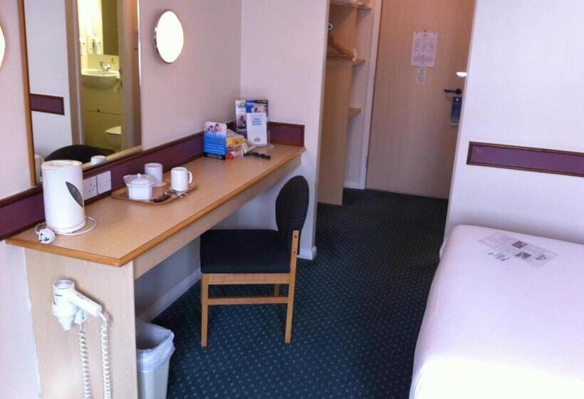 Номер Стандарт, Days Inn Hotel Sheffield South